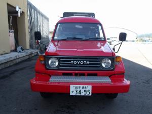 トヨタ消防自動車（ランドクルーザー）前