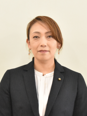 鈴木絵美議員